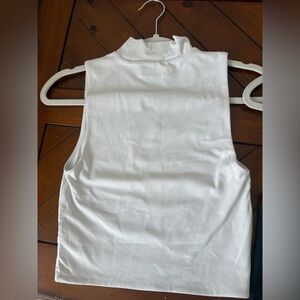 Aritzia Babaton white contour mock neck